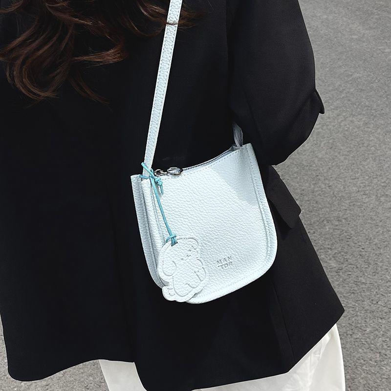 

2025 Women s Fashion Crossbody Bag - Small Lychee Pattern, Versatile Bucket Style, Casual Phone Bag Without Pendant светло-синий