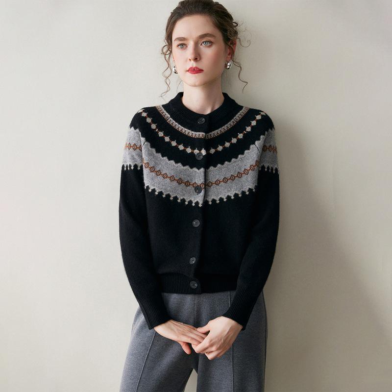 2025 Fall/Winter Striped Retro Women's Cashmere Sweater - Loose Round Neck Thick Cardigan with Long Sleeves