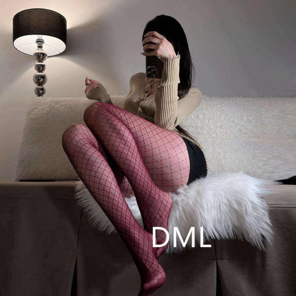 

Domila Gray Brown Slim Babes Rhombus Pantyhose Fishnet Socks Versatile Stockings Thin Spring and Summer Women One Size темно-красного