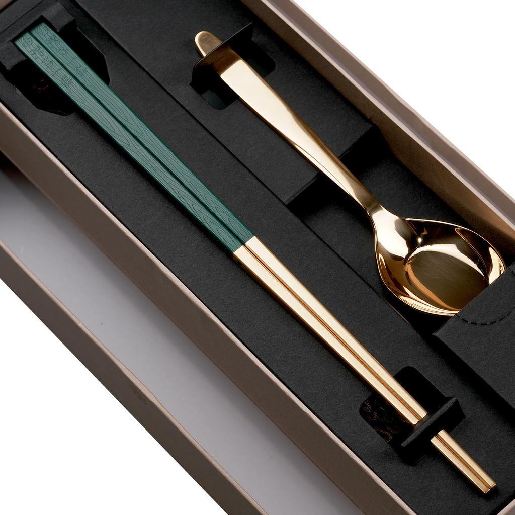 LAYANA Cutlery Luxury Gift for Celebrations and Stainless 23cm Chopsticks and Made In Taiwan Gold-Plated Set, Green, Anniversaries, SUS18/10 Steel,