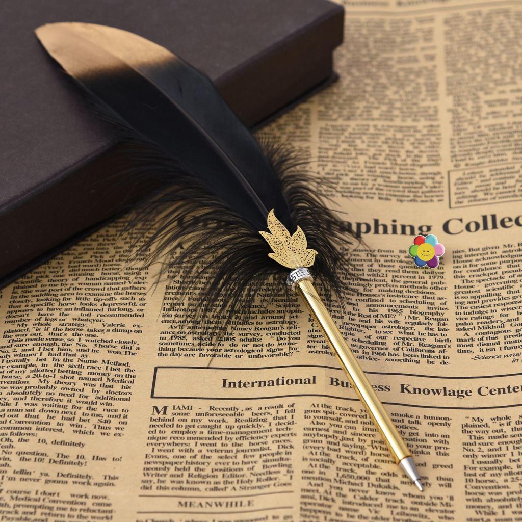 Maple Leaf Creative Quill Ballpoint Pen – Ideal Christmas Gift, Student Prize, Signature Pen, or Souvenir.