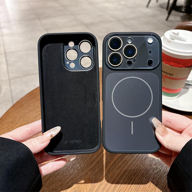 

iPhone 17 PRO MAX Liquid Silicone Magnetic Case: Drop-Proof Full Coverage, Compatible with Apple 16, Instantly Expands to Large Window. iPhone 13 PRO