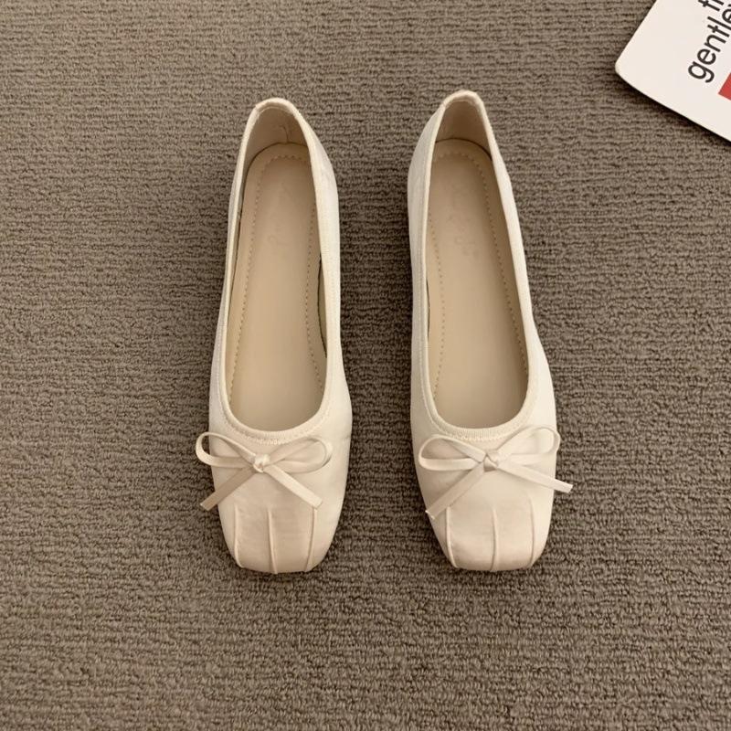 Bow square head shallow mouth flat-soled single shoes women's 2025 spring and autumn new gentle satin surface versatile casual single shoes