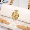 Single shoulder messenger bag, wide shoulder bag, large capacity handbag, fashionable small square bag.