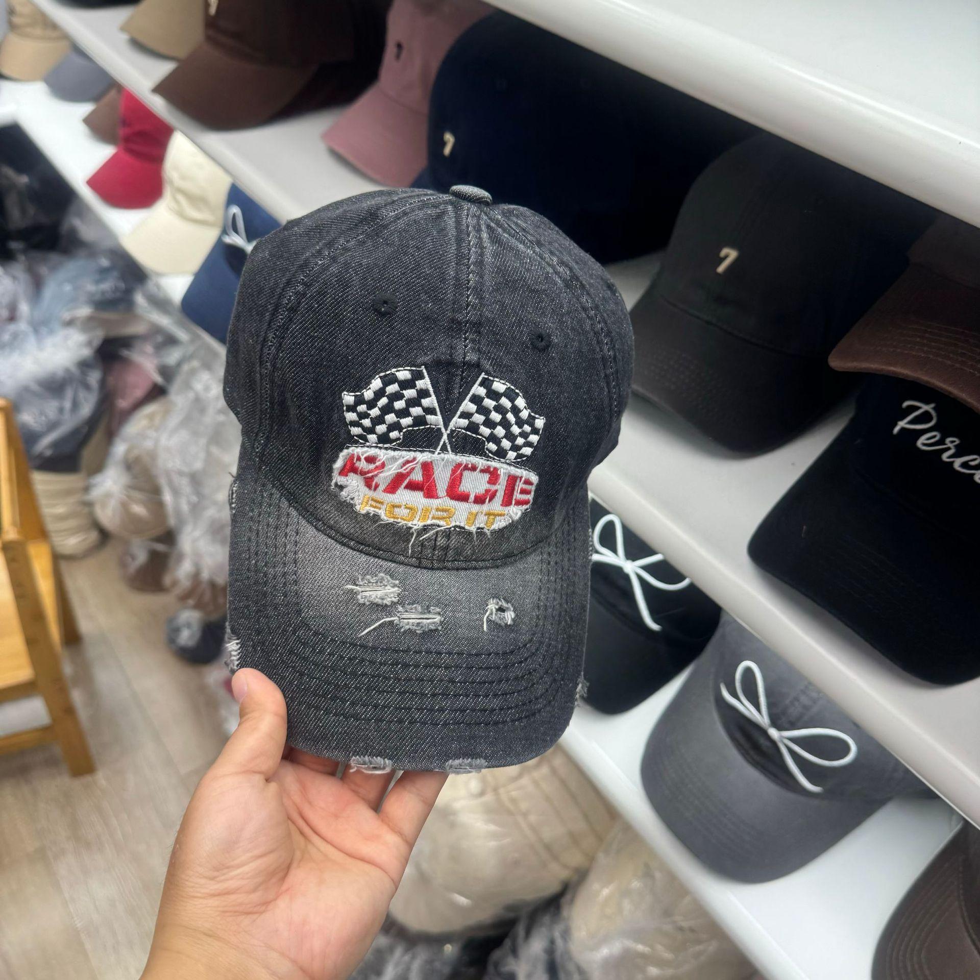 

Модная вышитая бейсболка из выбеленного денима для мужчин, винтажная Y2k, папины шляпы, мужские кепки, женские уличные шляпы от солнца с дырками Adjustable чёрный