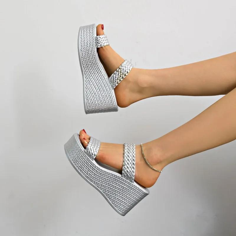 Fashion 2025 Women's Slippers Wedge Platform Summer Comfortable Casual Sandals Fashion Soft Chunky Slides Outdoor Plus Size Shoes Ladies