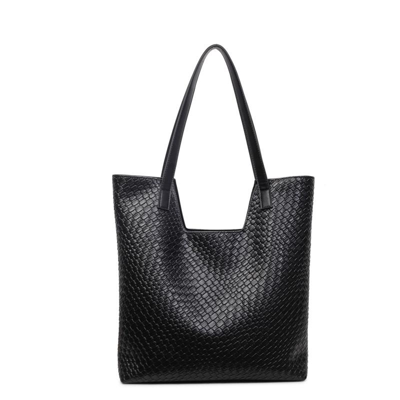 Commuter to work armpit large-capacity bag women's 2025 new Korean version autumn and winter fashion woven tote bag shoulder bag
