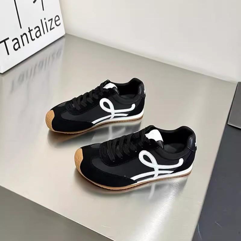 Amerikanische Retro-Lederfarbabstimmung Weichsohlige deutsche Trainingsschuhe Damen 2025 Frühling neu Leichtgewichtige flachsohlige lässige Sport-Forrest Gump