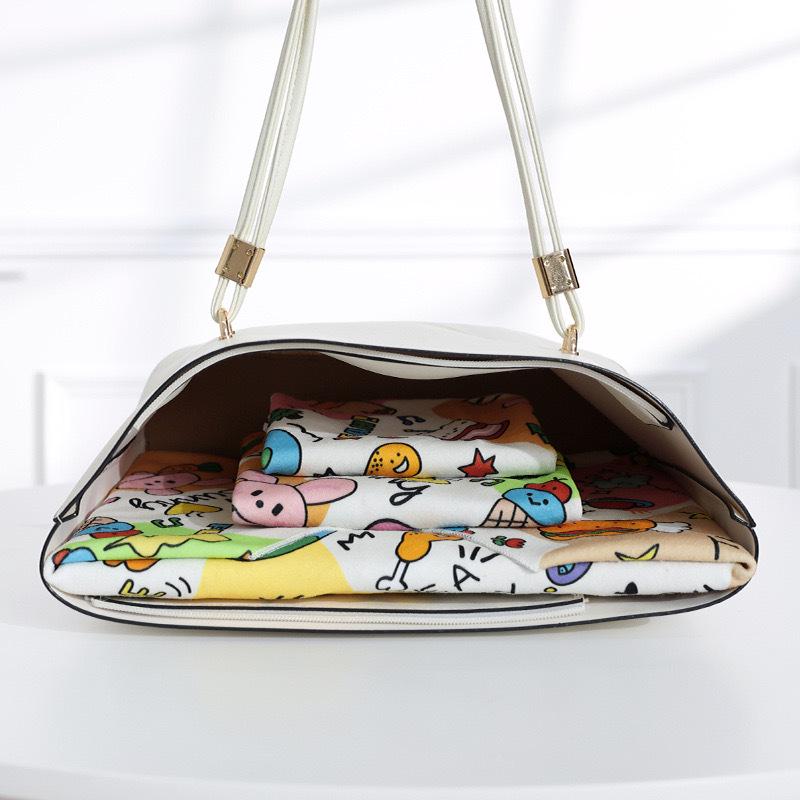 Lazy Cloth Makeup Bag: Anti-Scratch & Self-Adhesive Storage for Pets, Cameras, and Digital Products
