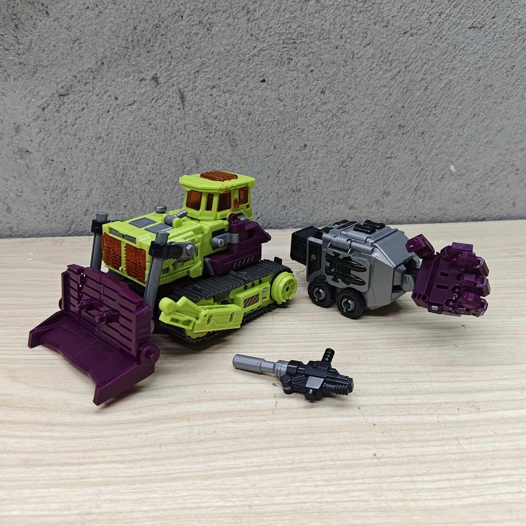 Devastor Transformation Robot Excavator Blender Rescue Scraper Hook Suit Engineering Vehicle Deformation Action Figure NBK 6IN1 Poseable Articulated