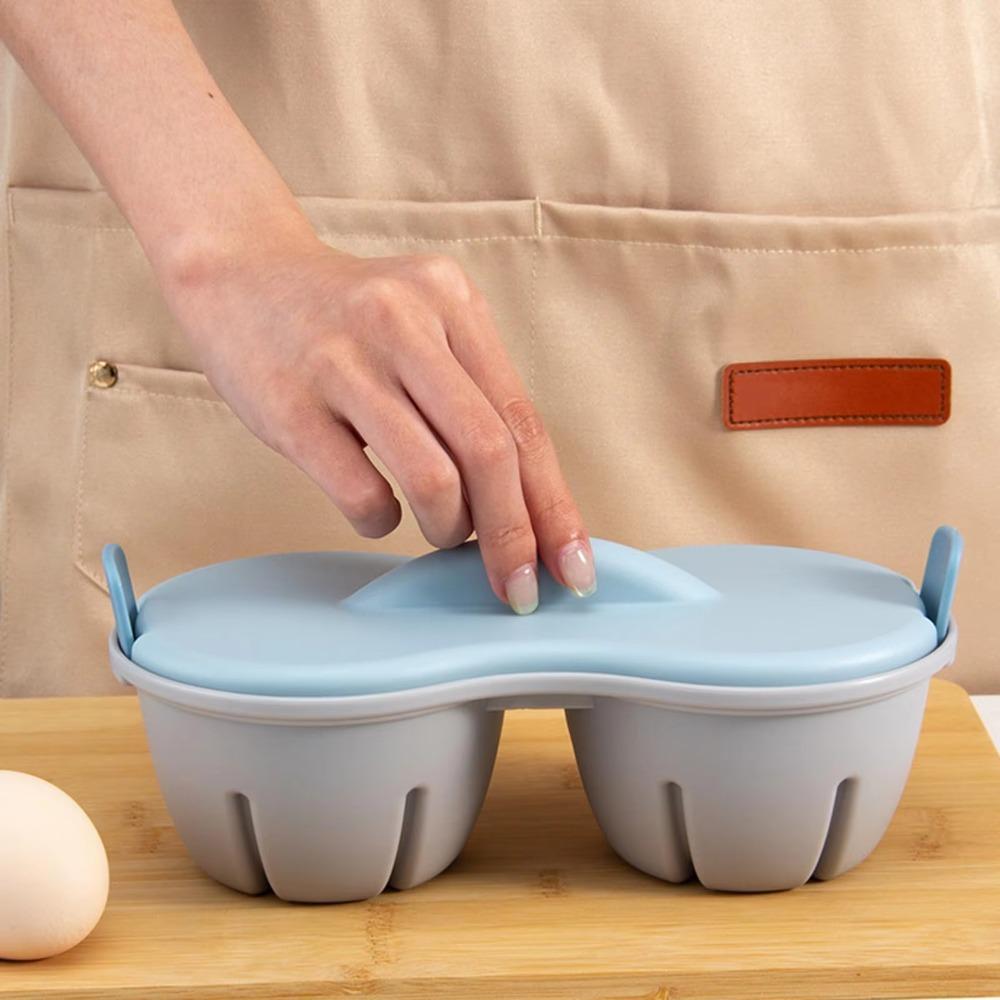2 Piece 1/2 Cavity Kitchen Microwave Egg Cooker Heat-resistant with Filter Basket Egg Poacher Plastic Egg Poaching Cup Breakfast