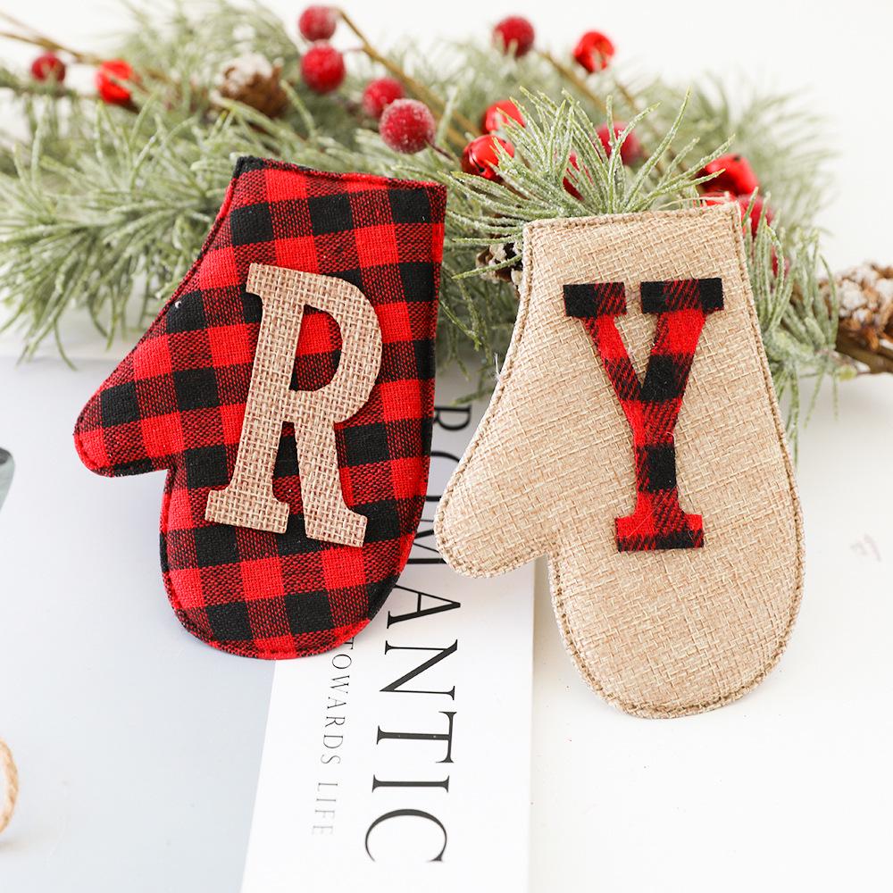 Handmade Burlap Christmas Decorations: Merry Christmas Bunting and Stockings