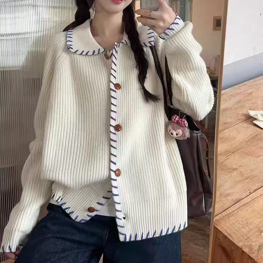 This Autumn and Winter Korean-style, Laid-back, Loose and Slimming Knitted Cardigan Is A Top for Women To Wear Outside
