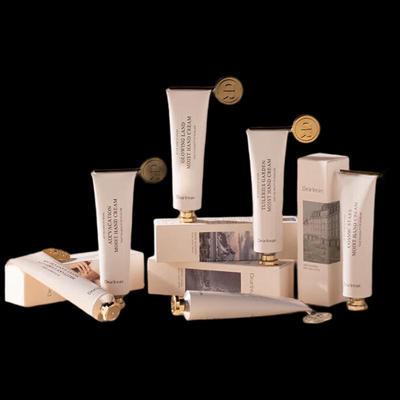 Cura delle mani e dei piedi – Maschere e creme per le mani