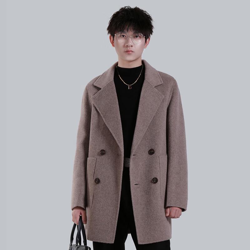 

Мужское зимнее двубортное пальто из смесовой шерсти 180