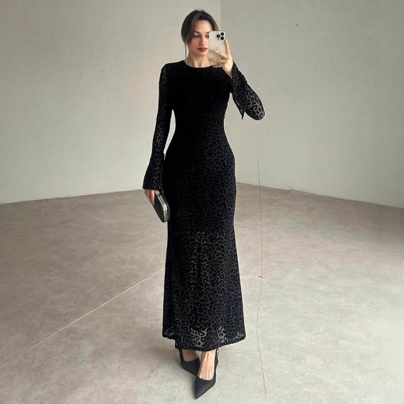 Women European Style Lace Round Neck Backless Slim Fit Formal Party Long Dress