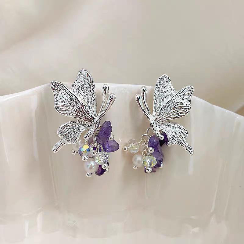 Niche Design Butterfly Purple Crystal Zirconia Pearl Strand Earrings - Symmetrical and Exquisite Women's Studs