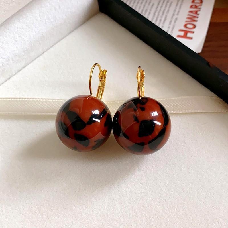 Silver needle simple leopard print geometric stud earrings popular new versatile earrings retro fashion niche earrings