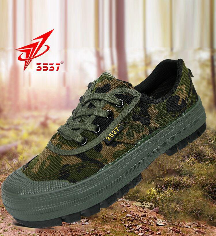 

3537 Genuine Liberation Men s Anti-Odor, Anti-Slip, Wear-Resistant Yellow Rubber Shoes for Construction and Farmland. 38