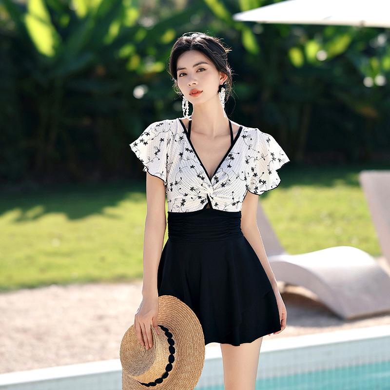 Women's High-Waisted Skirted One-Piece Swimsuit: Tummy Slimming Korean Fashion 2025 for Hot Springs and Swimming
