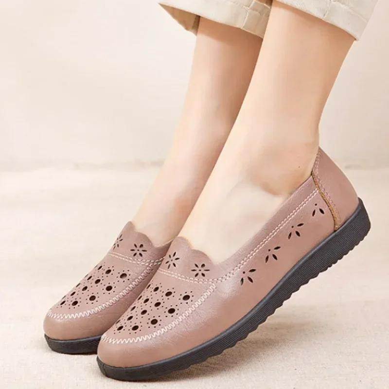 Hollow SoftSole Mom's ShoesSandalen ZomerComfort Flat Sole Damesschoenen Antislip Comfortabele Lichtgewicht Wandelsandalen