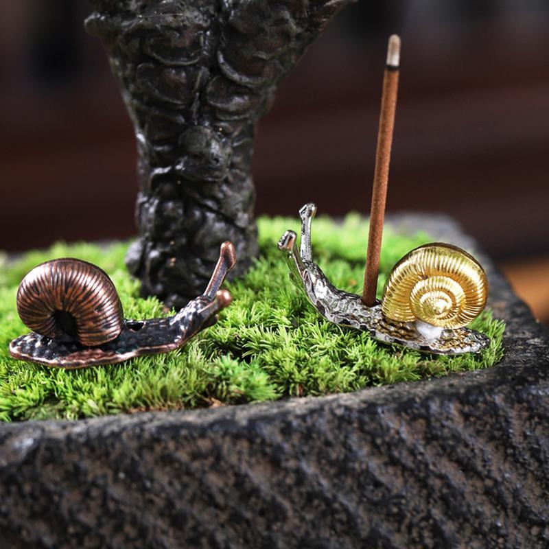 Alloy Snail decor Handmade Metal Incense Holder Crafts Figurines Ornament Room Decor Supplies Home Decoration Accessories