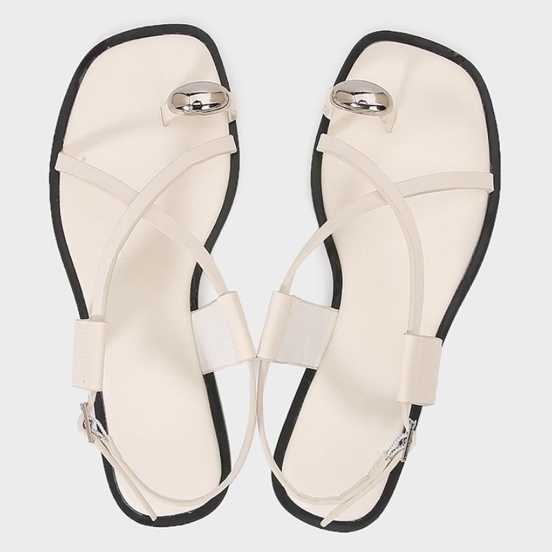 Fashion Square Toe Buckle Women Flip Flops Cross Tied Metal Decoration Sandals Fashion Comfortable Plus Size Women Vacation Beach Shoes