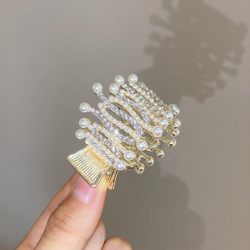 Korean Pearl Crystal Claws Clips Women Geometric Claw Girls Clamps Crab Headband Hairpin Fashion Hair Accessories
