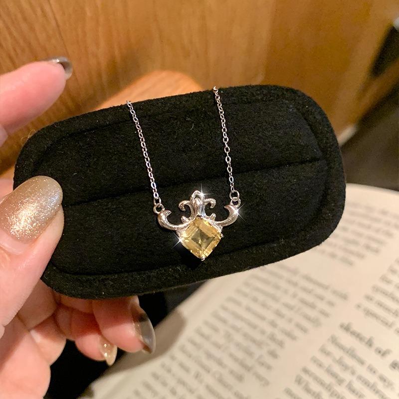 Women's S925 Sterling Silver Necklace Luxury Light Luxury Iris Pendant Natural Amethyst Citrine Fashion Clavicle Chain Jewelry Gift
