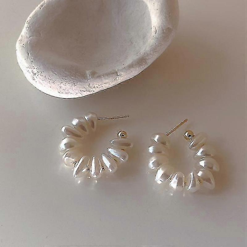 Unique Design Irregular Freshwater Pearl Hoop Earrings For Women Baroque Pearls Beads Circle Statement Earring