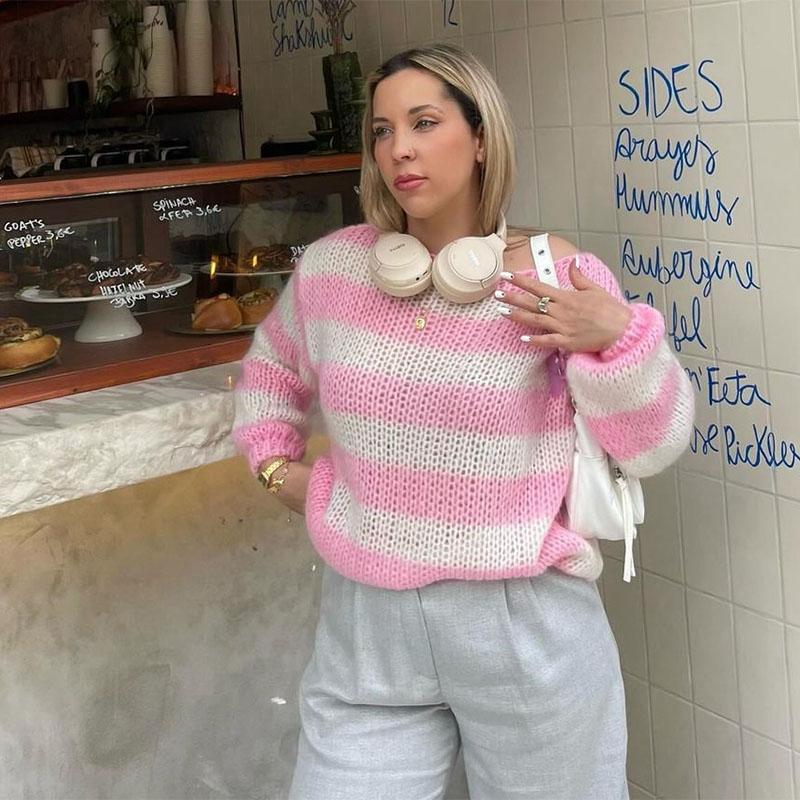 Повседневный трикотажный полосатый свитер женский свободный с открытыми плечами и вырезом-лодочкой длинный рукав женский свитер 2024 года осенний уличный женский джемпер L розовый 2498₽