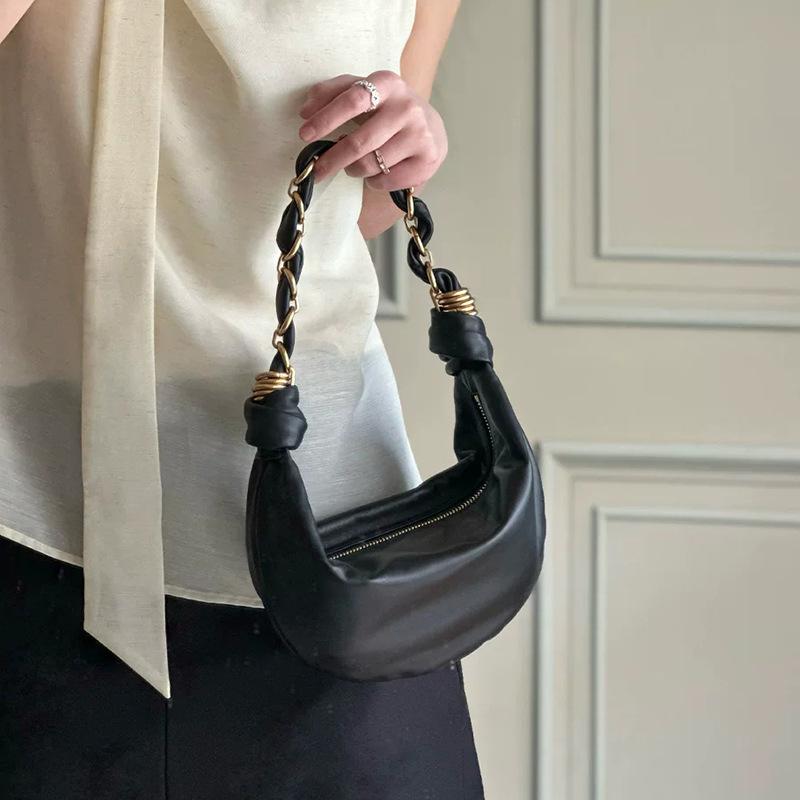 Premium Sheepskin Croissant Bag Women'S Fashion Chain Underarm Crescent Bag Retro Leather Large Capacity Commuter Shoulder Bag