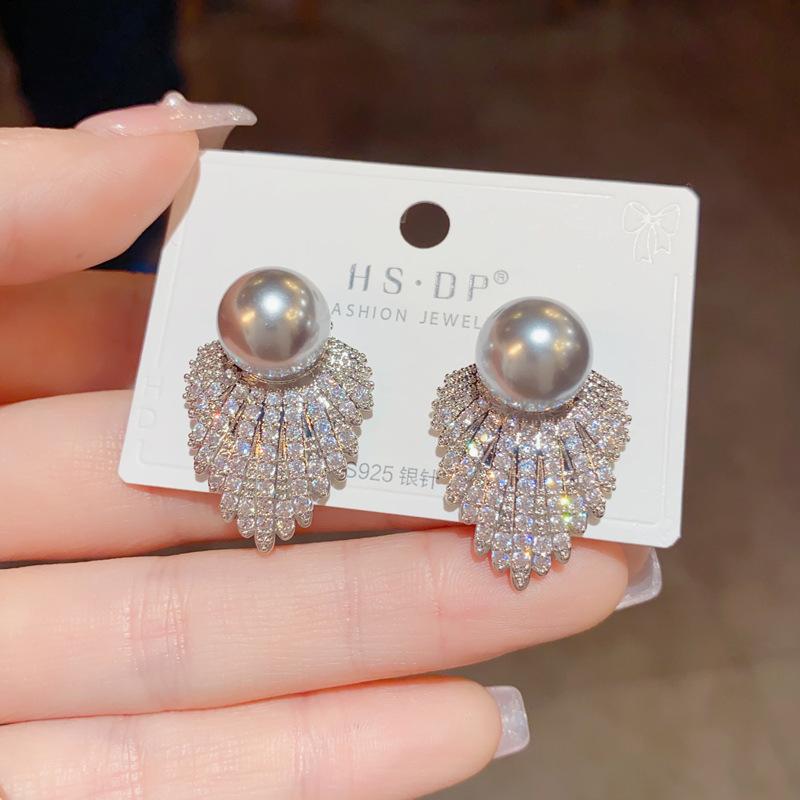 French design 111 silver needle pearl earrings stud earrings, high sense light luxury temperament earrings Internet celebrity earrings 925 silver needle