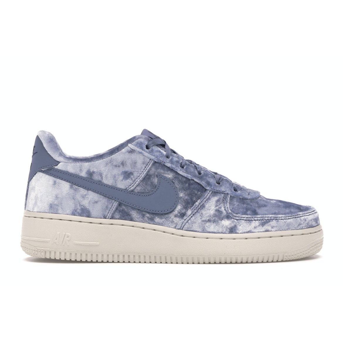 

Детские кроссовки Nike Air Force 1 LV8 GS темно-голубые 849345-401