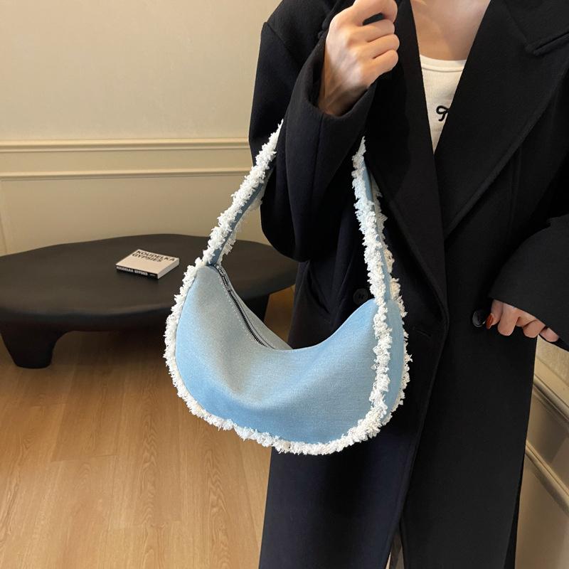 Niche Design Fashion Autumn Simple Armpit Bag Personality Simple Casual Shoulder Moon Bag For Women Small Handbags KTY