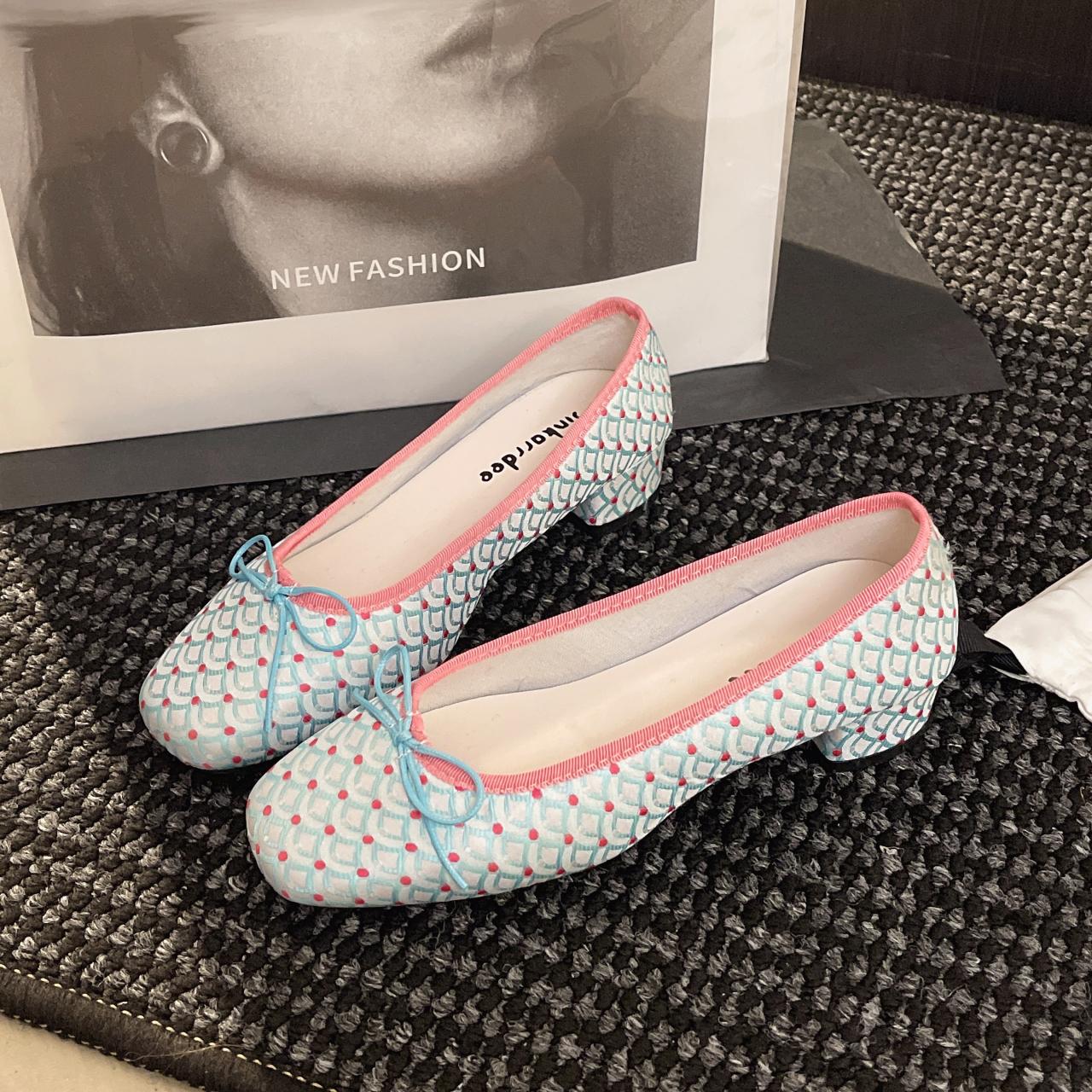 

Fashion In Summer 2025 Wear Round Toe Straight Buckles Casual and Comfortable Women s Flats Cut-out Mary Jane Single Shoes fishnet Shoes 40 абрикосовый