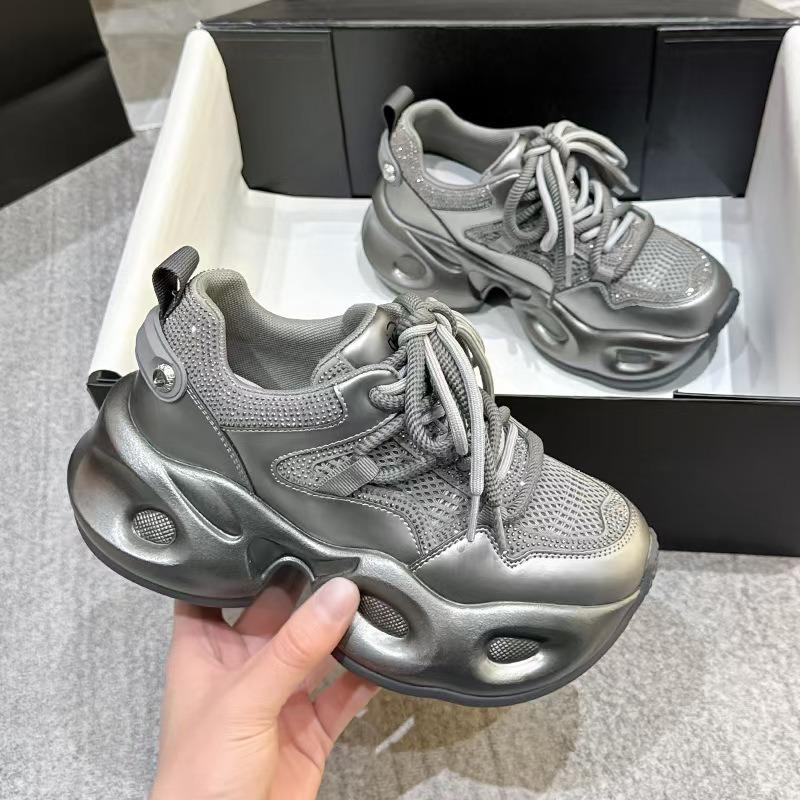 

Platform dad shoes women s spring and summer new versatile height-increasing muffin shoes rhinestone casual sports shoes 39 срібний
