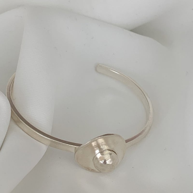 EGOVERO Traumkugel Armreif (2 Farben)