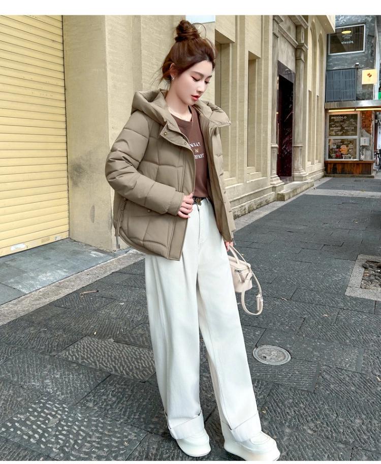 Women’s Short Hooded Windproof Thicken Warm Winter Jacket With Raglan Sleeves