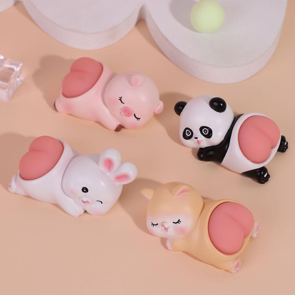 Decorazioni per auto a forma di cartone animato carine e divertenti, decorazioni per bambola Q Bounce Butt Toy Panda Gatto Coniglio Maiale Decorazione Regalo Accessori per interni auto