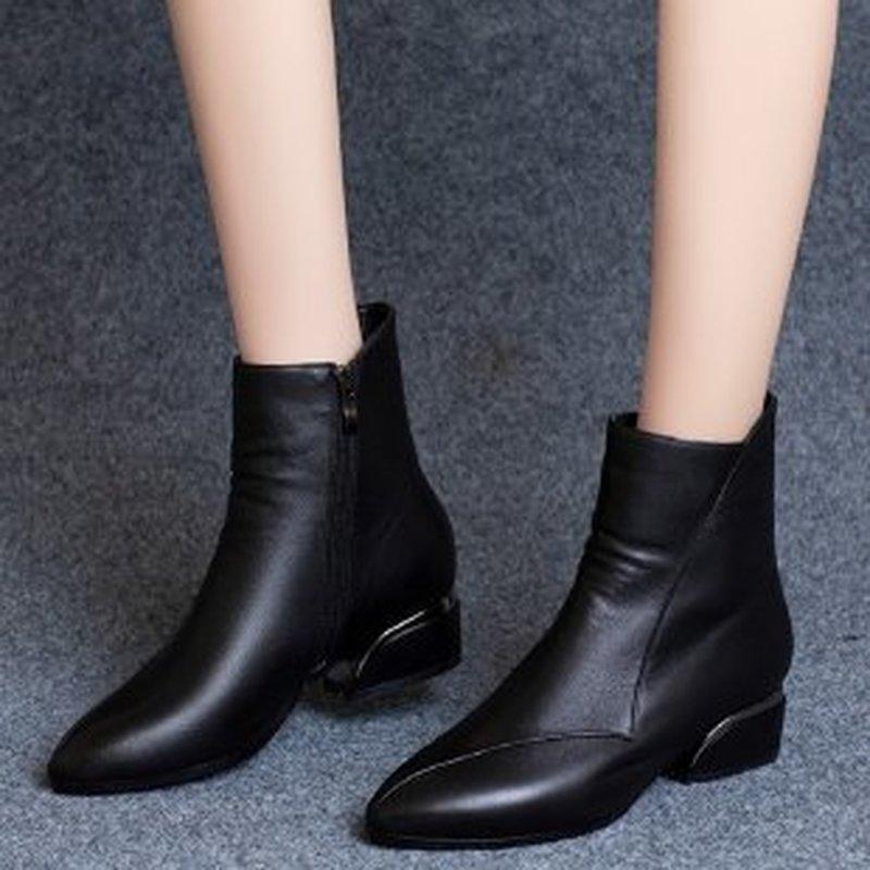 Small Short Boots Soft Leather Thick Heel Medium Heel 2024 Autumn and Winter New Women's Black All-match Comfortable Nude Boots