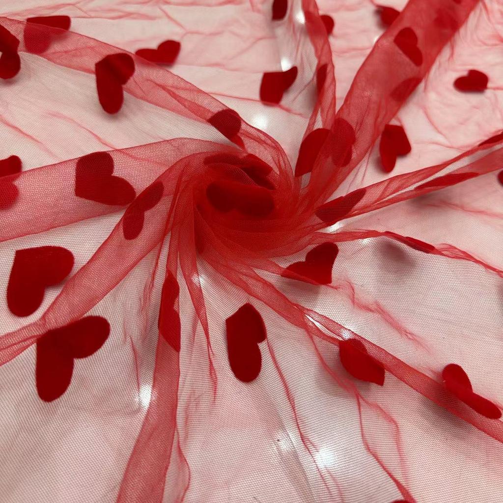 Lüks Dantelli Çiçekli File Elbise - Yumuşak Şeffaf Tül ve Zarif Etek Detaylarına Sahiptir.