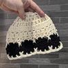 Black and white contrasting colors hand-crocheted hollow headgear girls spring breathable retro fashion face small pullover hat