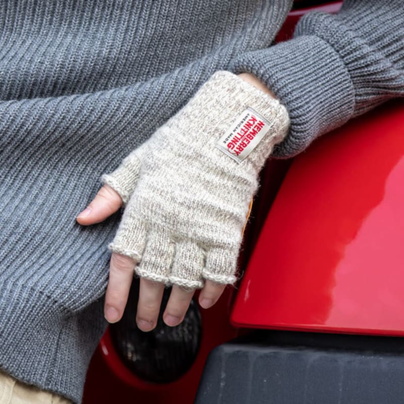 NEWBERRY KNITTING Deerskin Fingerless Gloves - Oatmeal