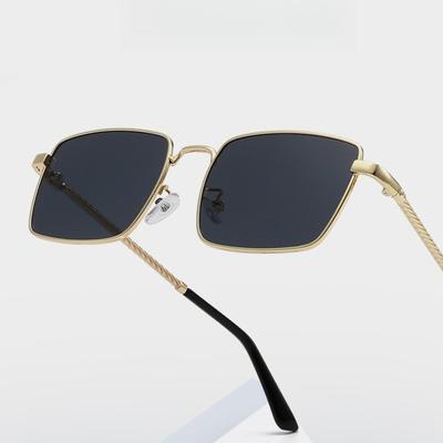 Europäische und Amerikanische Gewindefuß Metallrahmen Sonnenbrille Modisch UV-beständig und Starklichtbeständig Fahrbrille