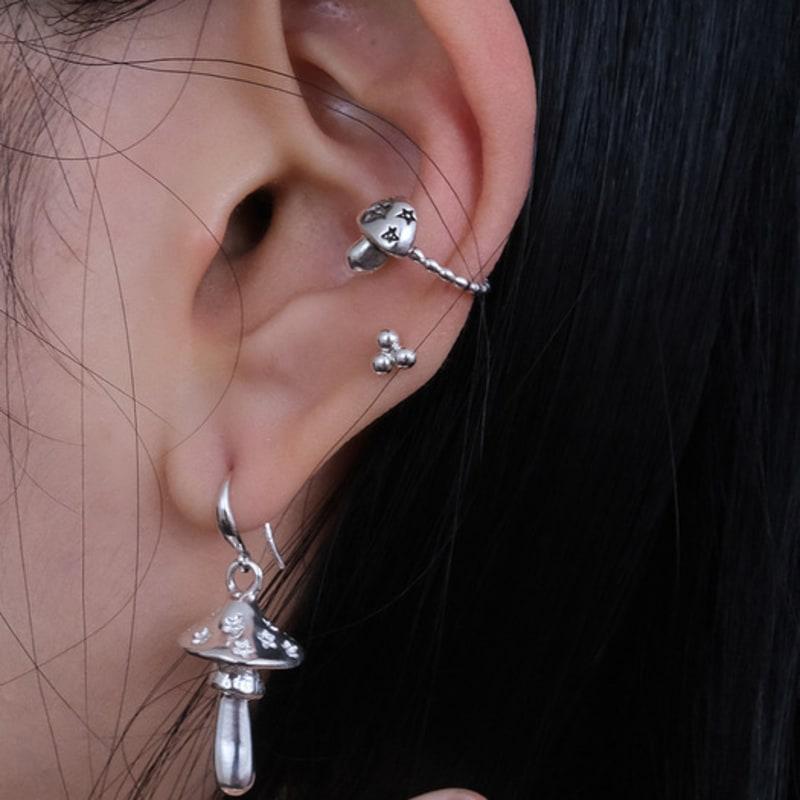 reinheart Star mushroom earcuff