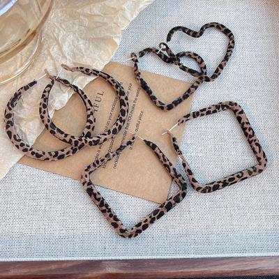 Oorbellen – Oorbellen