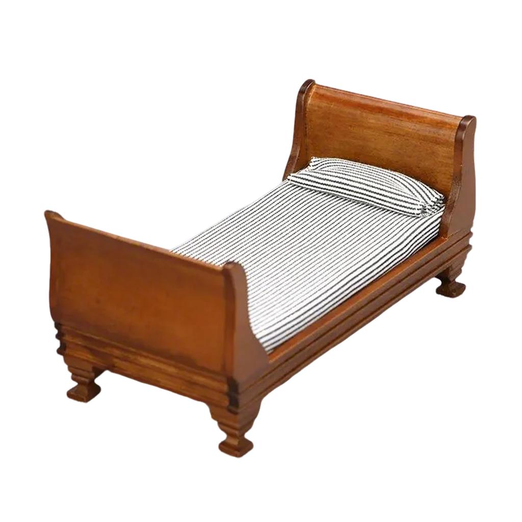 Cama de Solteiro em Miniatura para Casa de Bonecas Escala 1/12 Móveis Vitorianos Vintage Cama para Bonecas de 15cm Exibição de Cena de Quarto