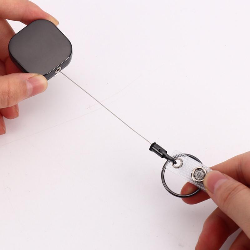 Stylish High Strength Carabiner Keychain Heavy Duty Retractable Badge Holder With Steel Cable Suitable For Outdoor Use