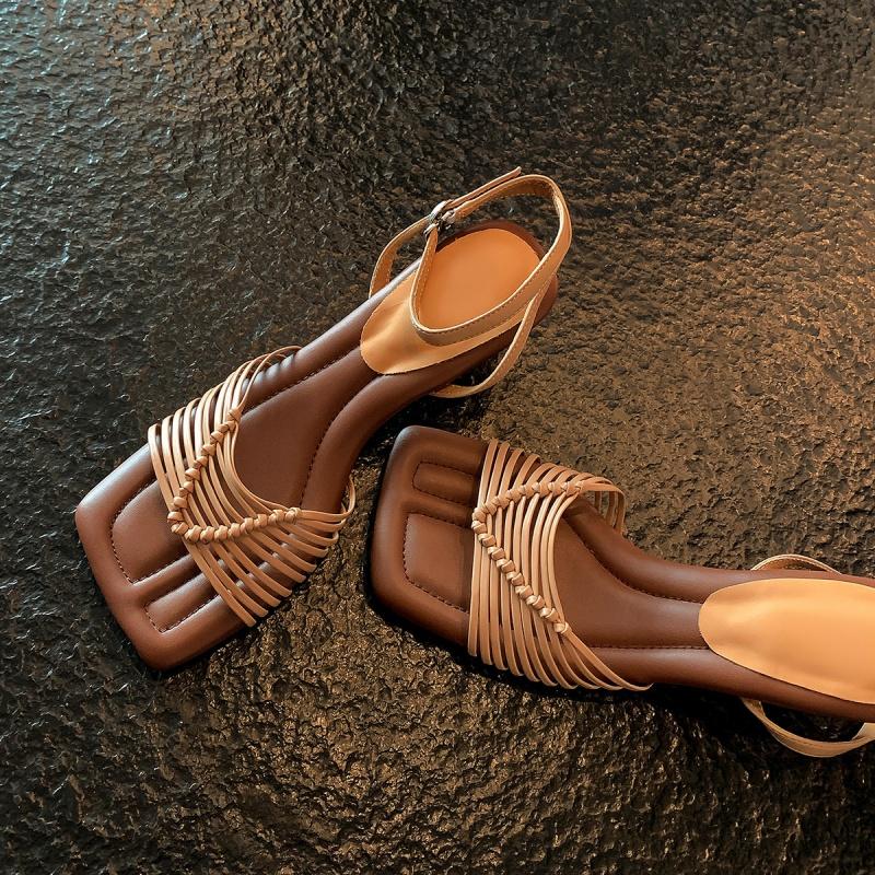 

Fashion Women s Hollow Square Head Weave Women Sandals 2025 Summer New Style Special-shaped High Heels Sandals Versatile Fashion Sandals 34 хаки